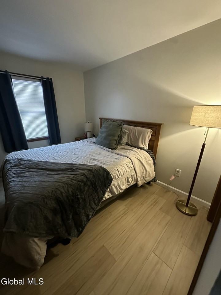 14 Vanderbilt Ave Unit 2 #2 - Photo 5 of 9