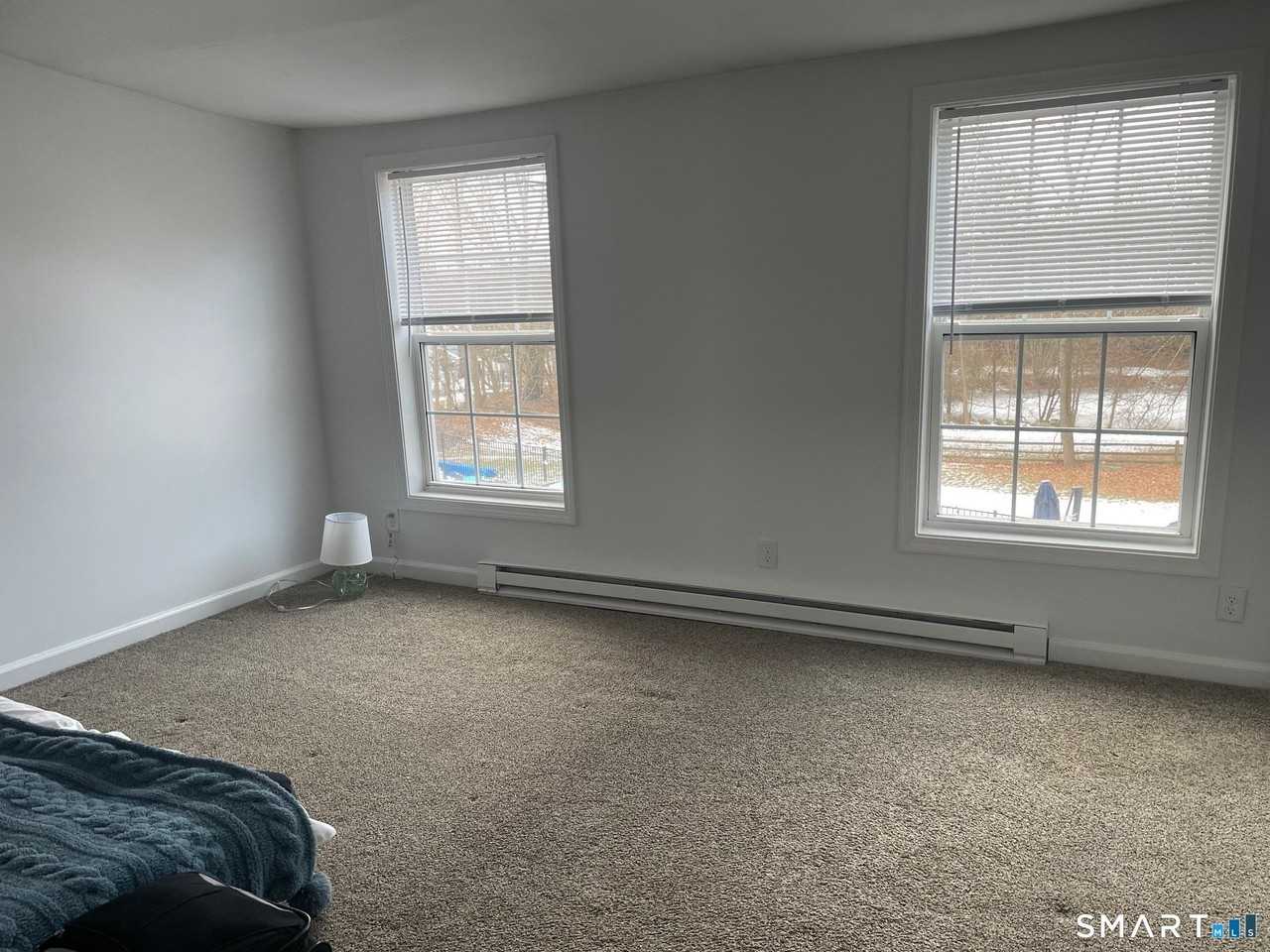 377 Horse Pond Rd - Photo 5 of 7