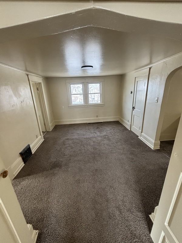 844 3rd St - Photo 7 of 11