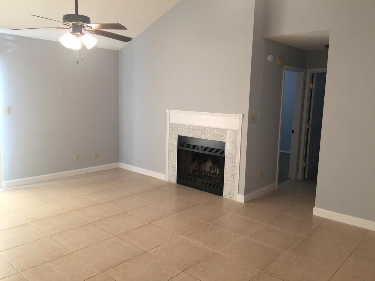 3065 Yorktown Cir - Photo 6 of 13