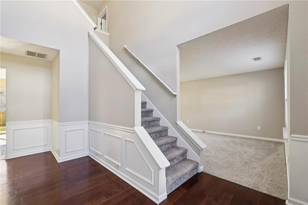 1348 Woodcutt Pl - Photo 5 of 43