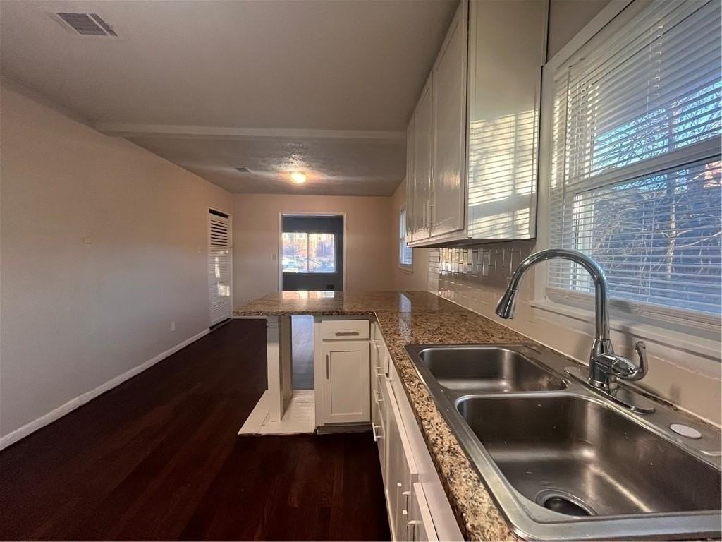 80 Stafford St Nw - Photo 5 of 13