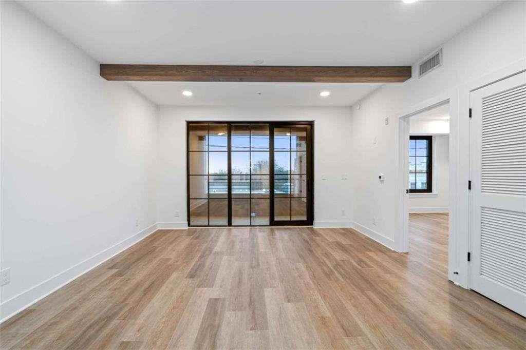 346 Peters St Sw Unit 308 #308 - Photo 2 of 19