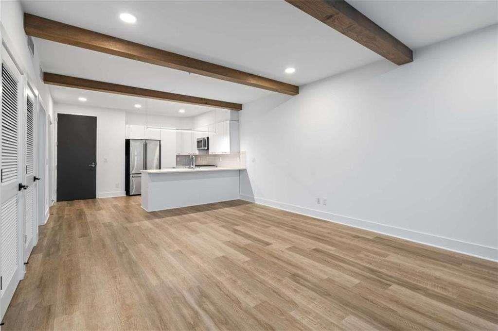 346 Peters St Sw Unit 308 #308 - Photo 7 of 19