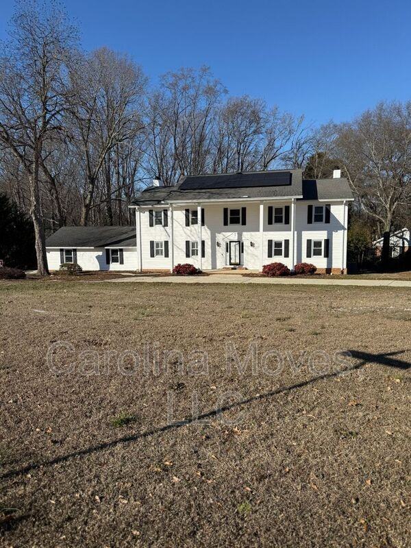 121 Chipwood Ln - Photo 2 of 33