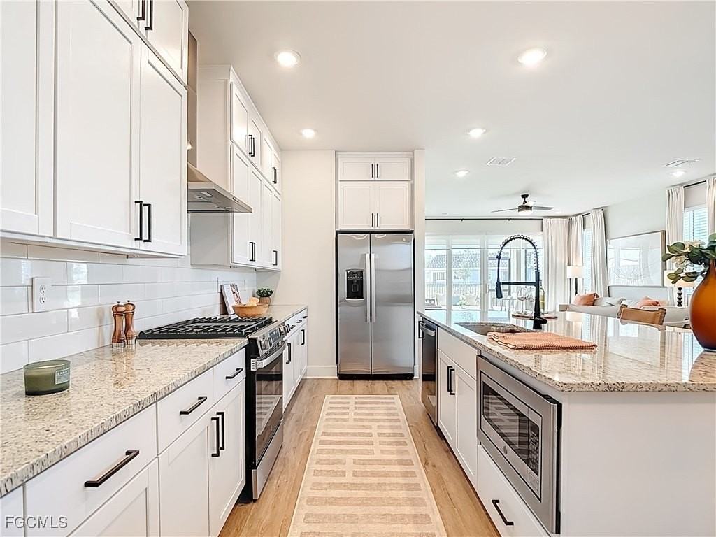 Catamaran Pl #4AVILLA - Photo 3 of 40