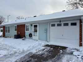 featured image of 802B Balmoral Ct