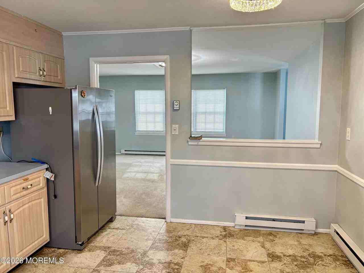 802B Balmoral Ct - Photo 4 of 15