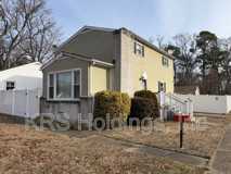 300 Hampton Roads Ave - Photo 1 of 1