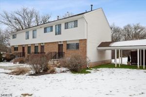 featured image of 911 Merritt Dr #B2