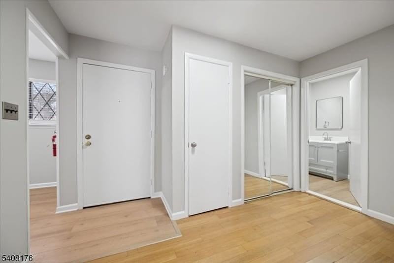 911 Merritt Dr #B2 - Photo 4 of 28