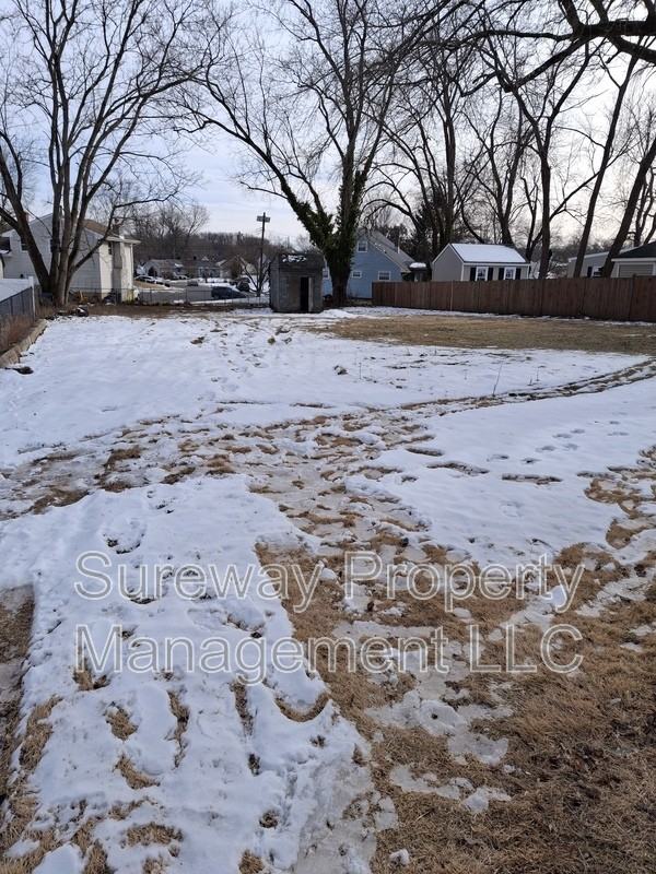 486 Mercer St - Photo 4 of 4