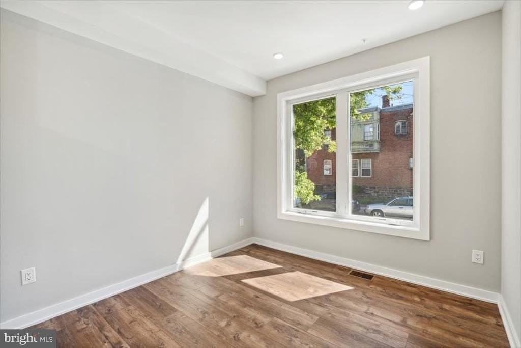 3801 Hamilton St #B - Photo 7 of 46