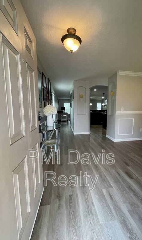 11814 Lindsey Lake Dr - Photo 2 of 36