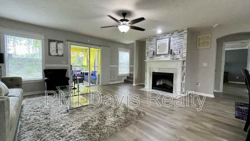 11814 Lindsey Lake Dr - Photo 4 of 36