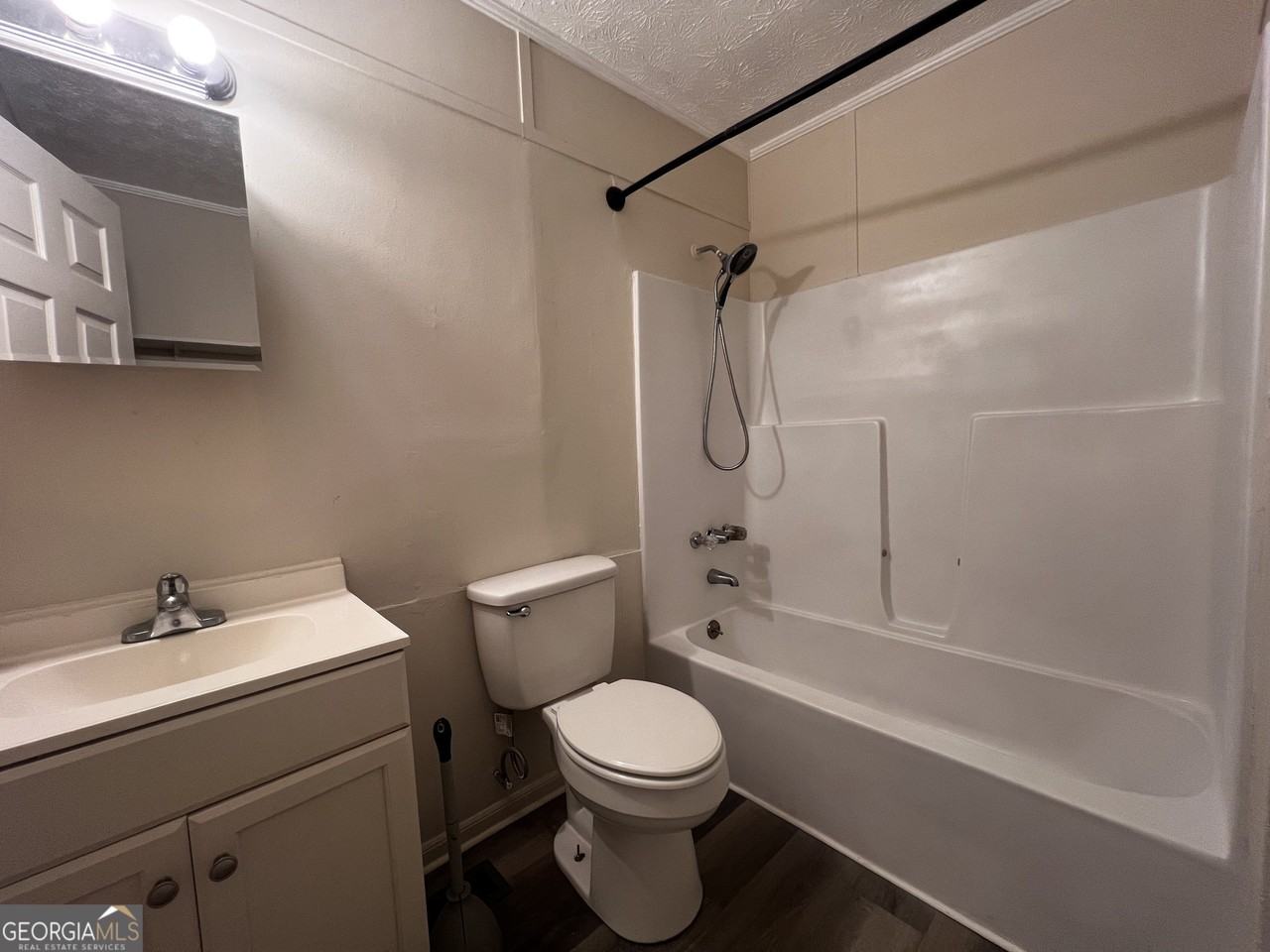 262 Colima Ave - Photo 3 of 6