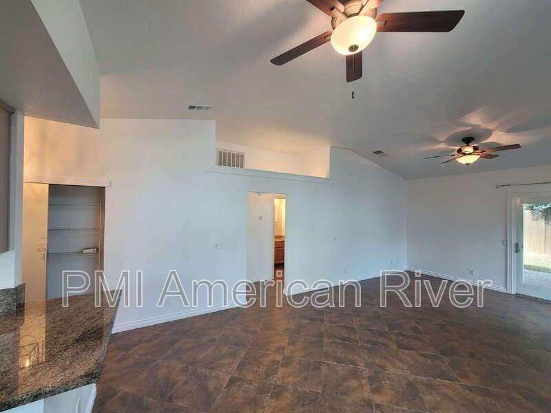 3041 Wolfe Ct - Photo 4 of 23