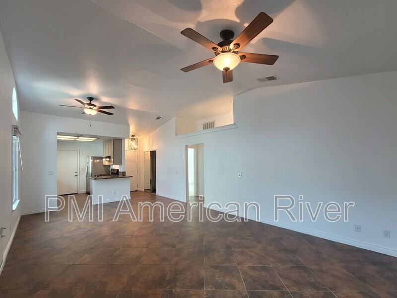 3041 Wolfe Ct - Photo 6 of 23