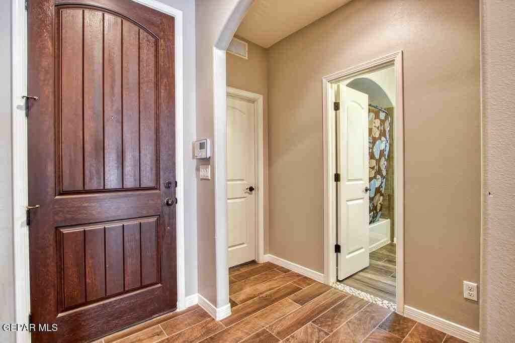 14837 Harry Flournoy Ave - Photo 4 of 37