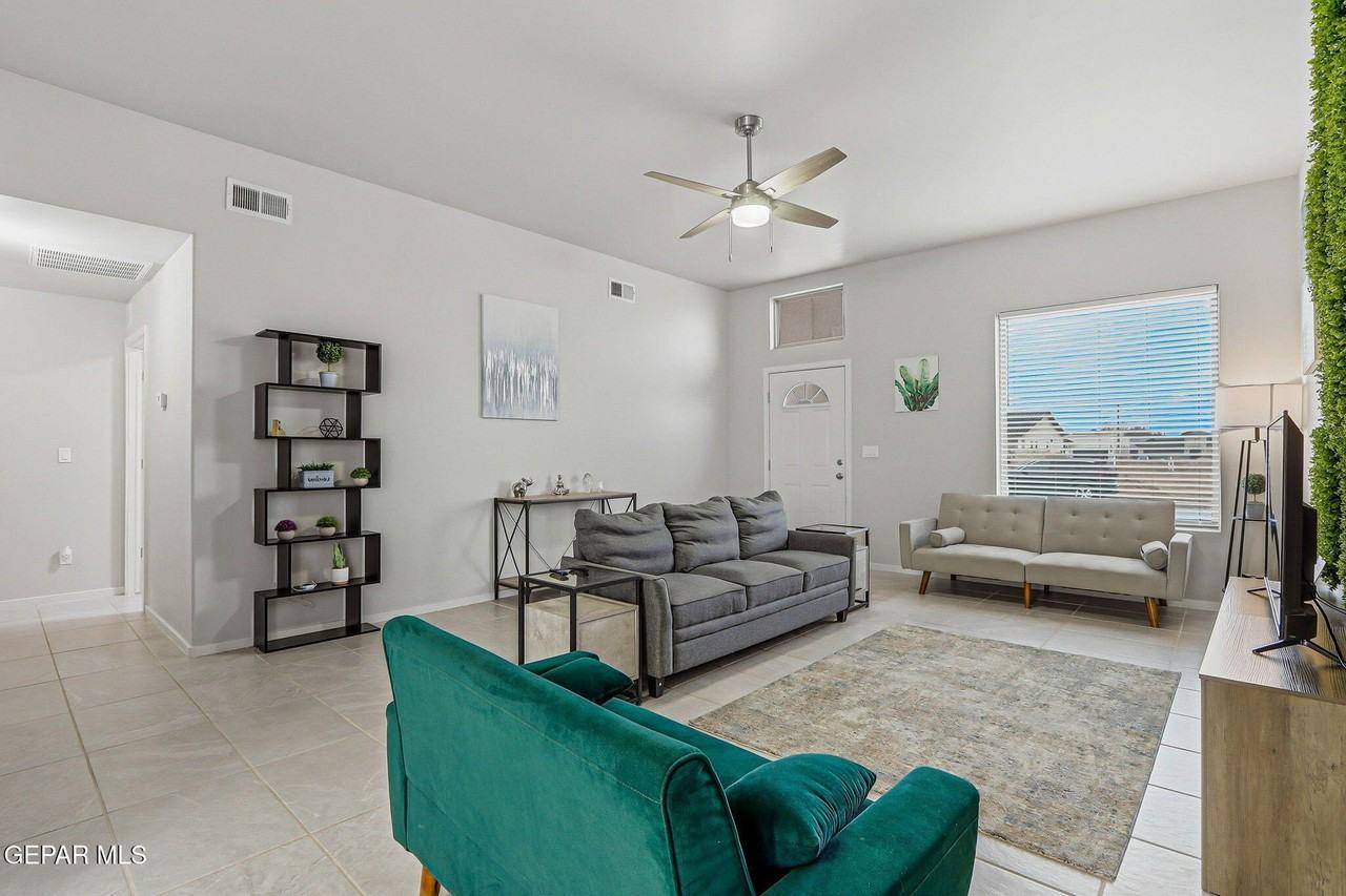 664 Paseo Modesto Dr - Photo 7 of 34