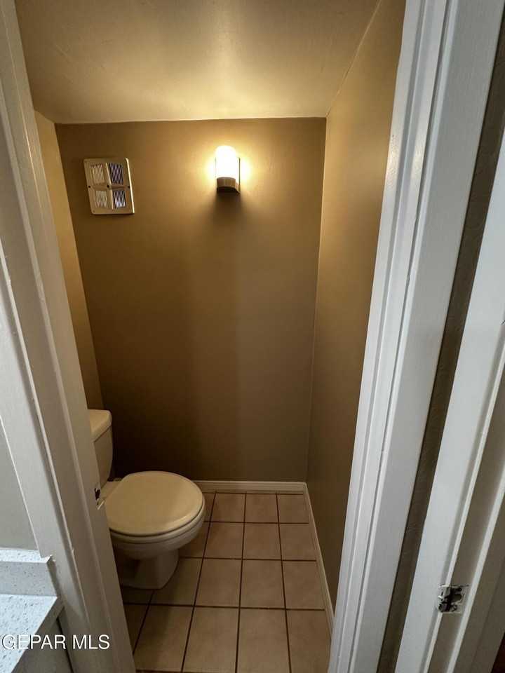 4800 N Stanton St Unit 39 #39 - Photo 5 of 16