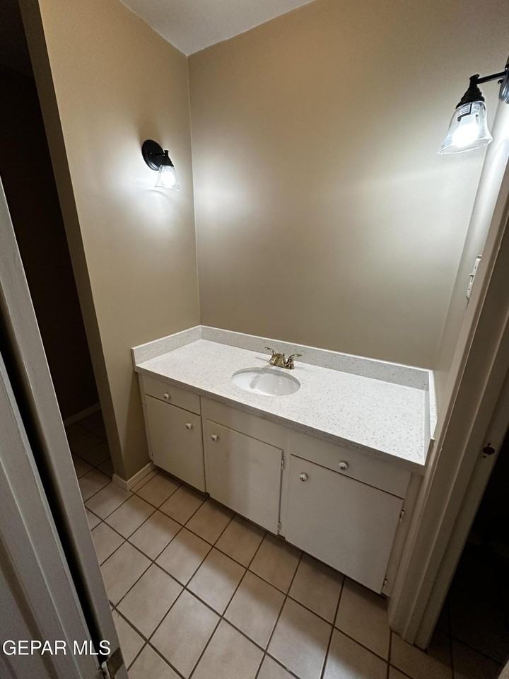 4800 N Stanton St Unit 39 #39 - Photo 7 of 16