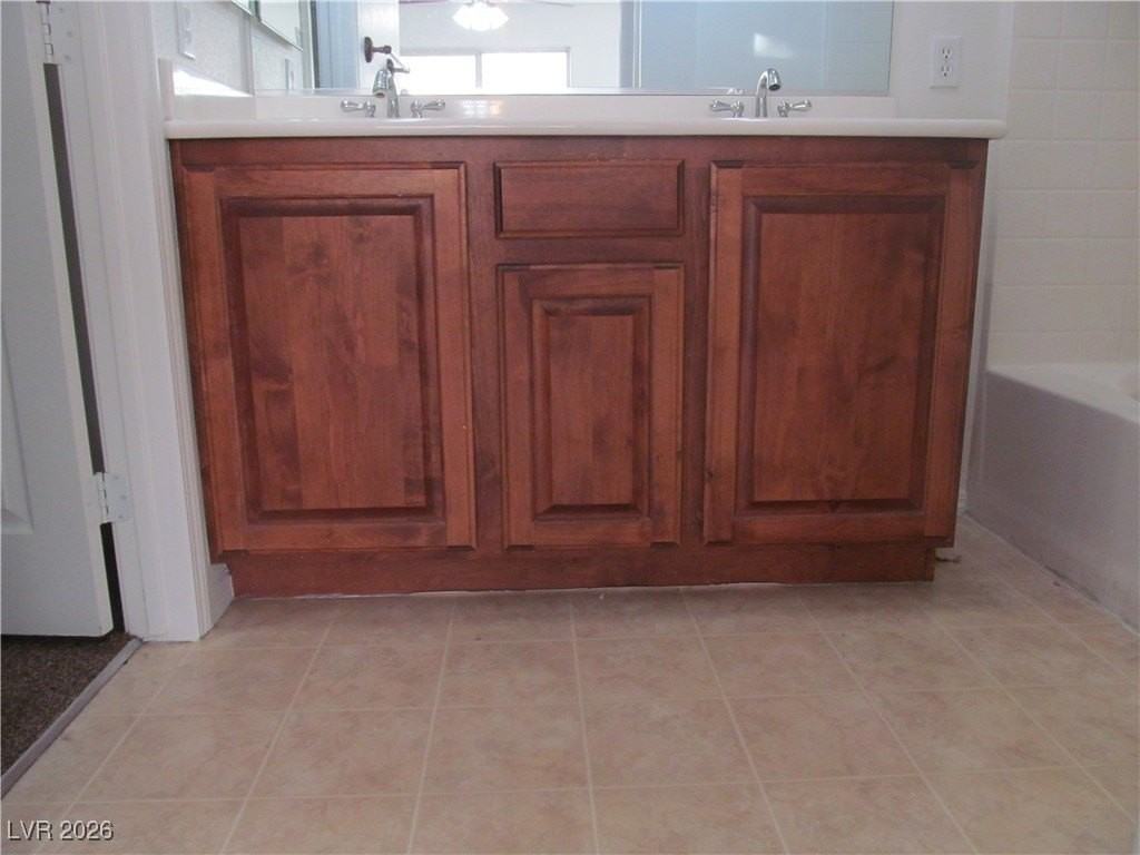 9911 Copano Bay Ave - Photo 6 of 10