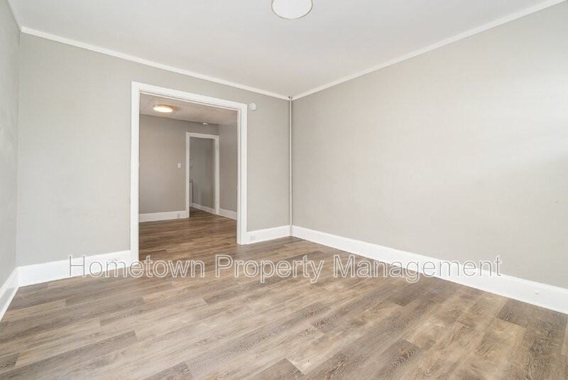 609 Spruce St - Photo 6 of 26