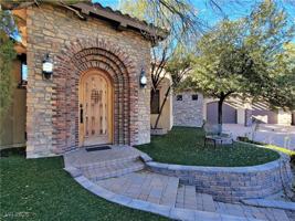 featured image of 4365 N Campbell Rd