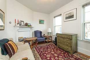 137 Columbia St #3R - Photo 1 of 1