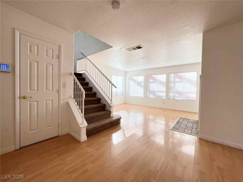 1213 Rainbow Meadows Dr - Photo 4 of 38