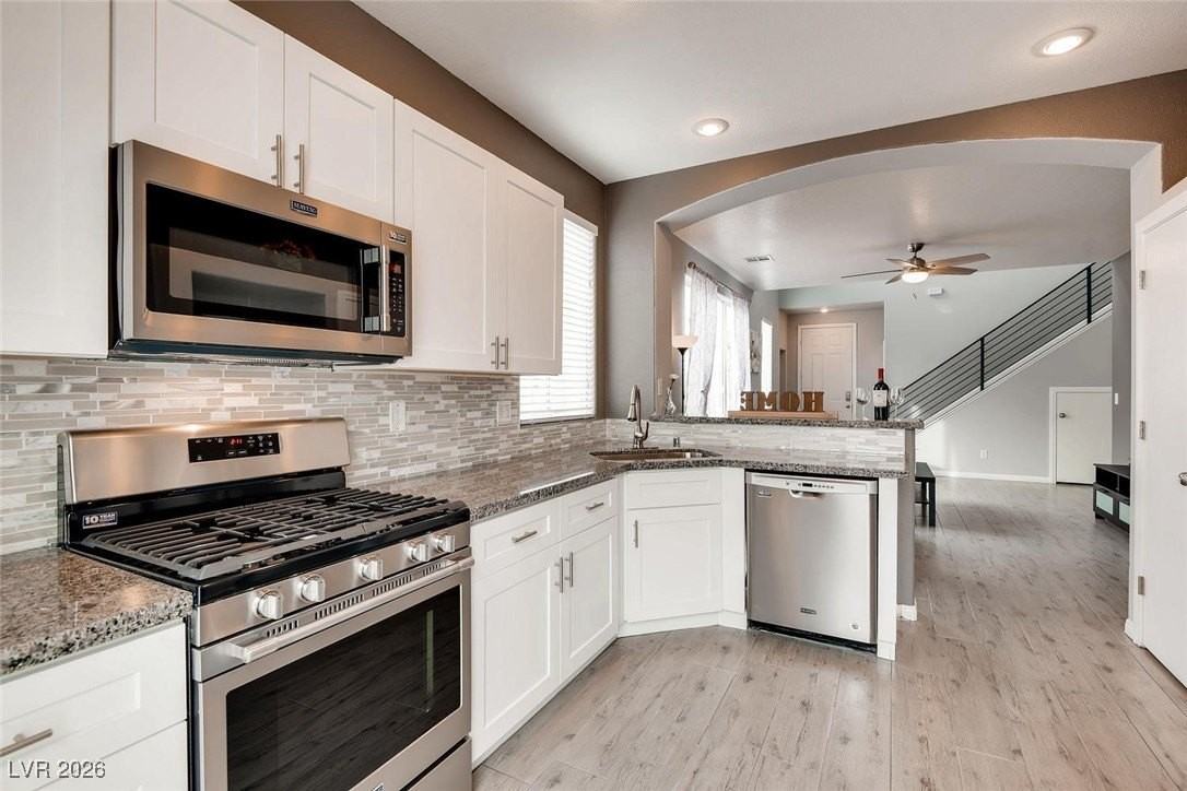 8061 Palace Monaco Ave - Photo 5 of 21