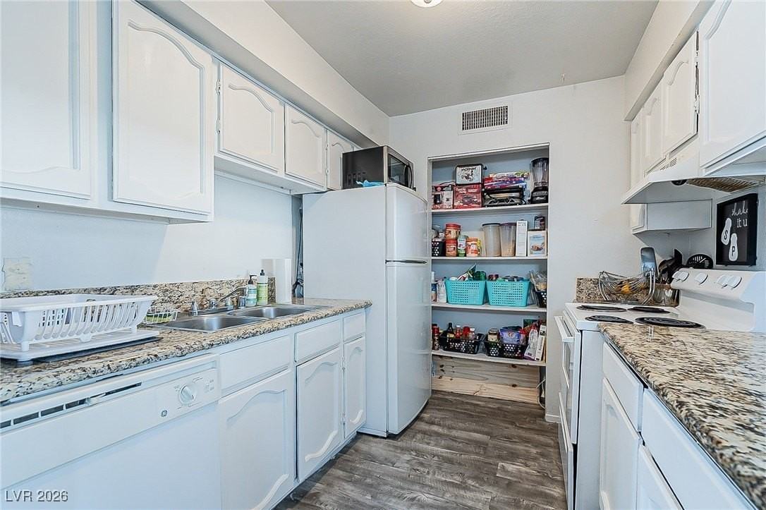 5168 Garden Ln #A - Photo 2 of 34