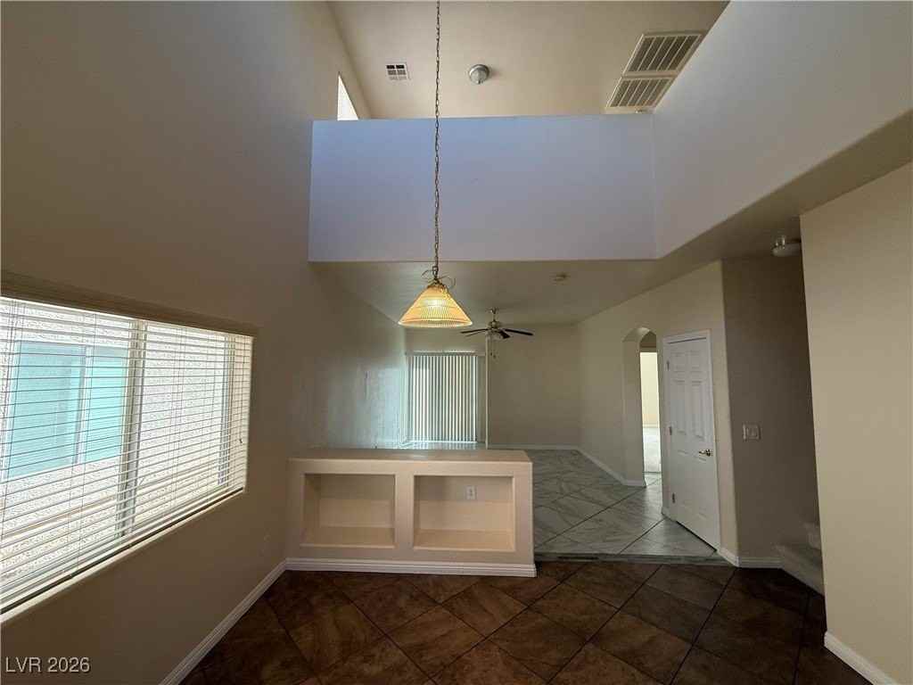 5073 Tunnel Falls Dr - Photo 3 of 18