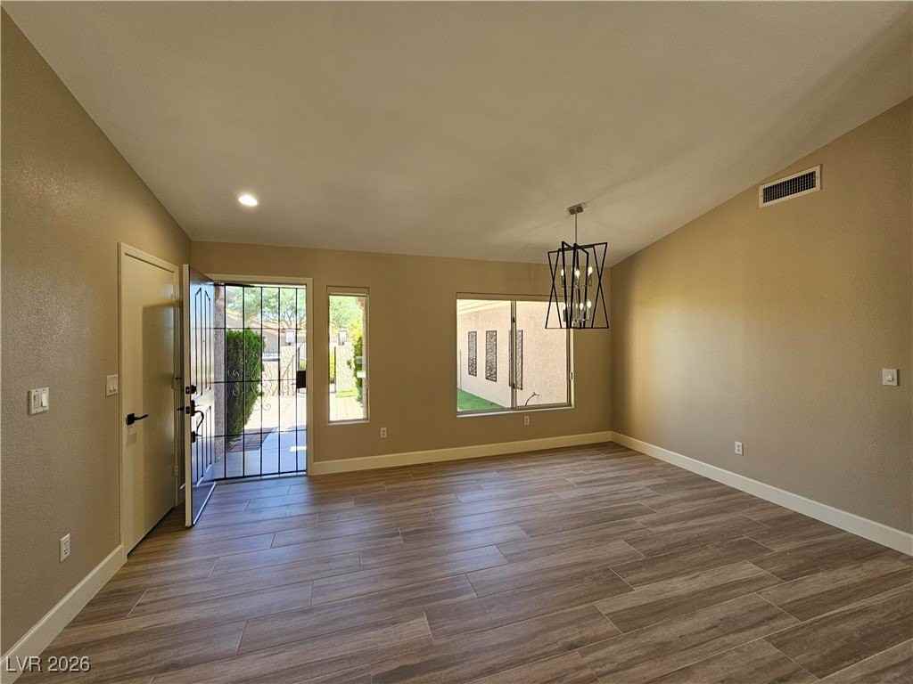 3033 Isaac River Dr - Photo 4 of 27