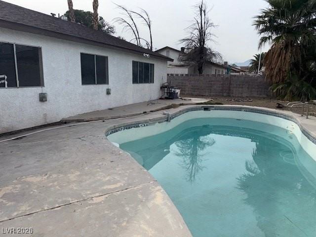 5704 Stallion Ave - Photo 3 of 18