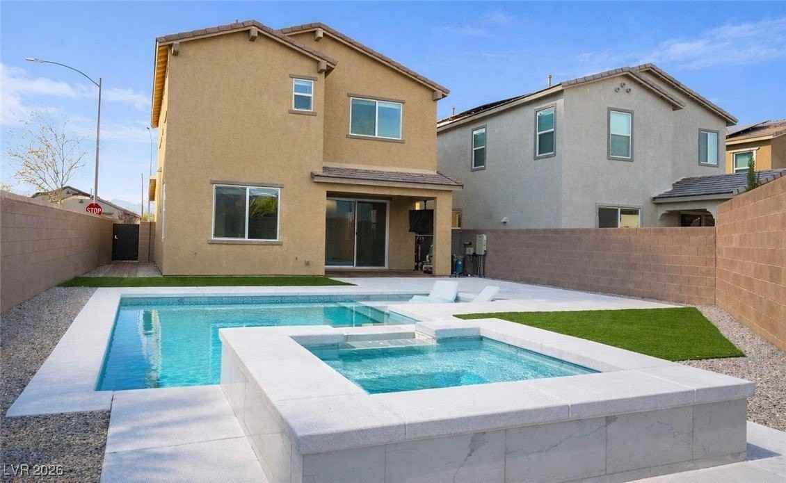 1334 Ossa St - Photo 2 of 17