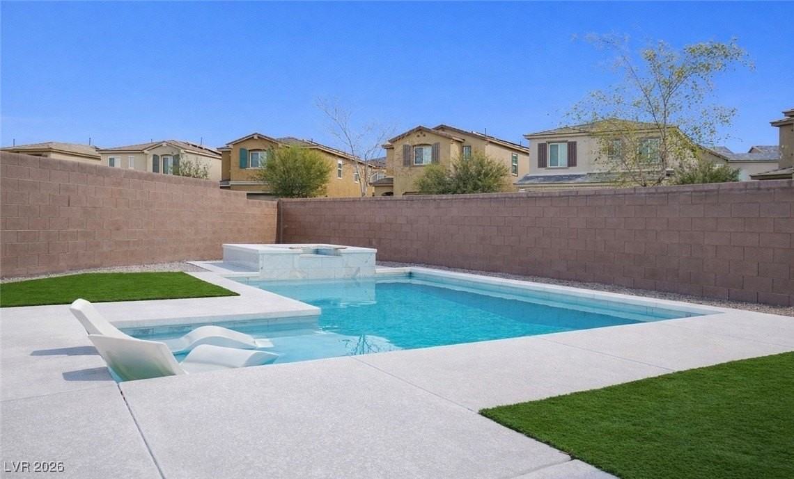 1334 Ossa St - Photo 5 of 17