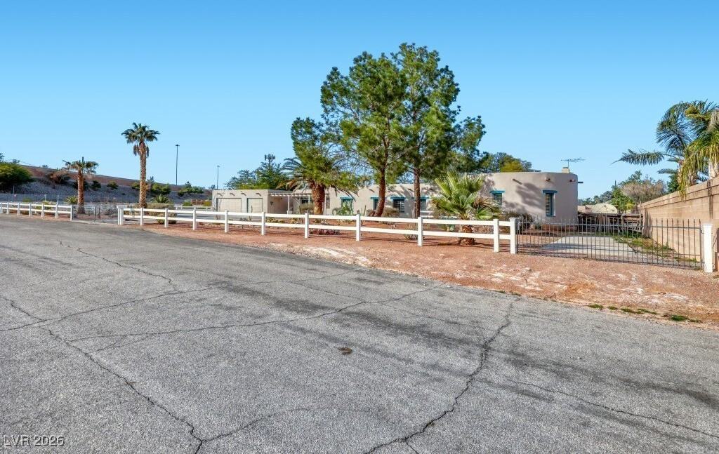 1224 Sur Este Ave - Photo 5 of 30