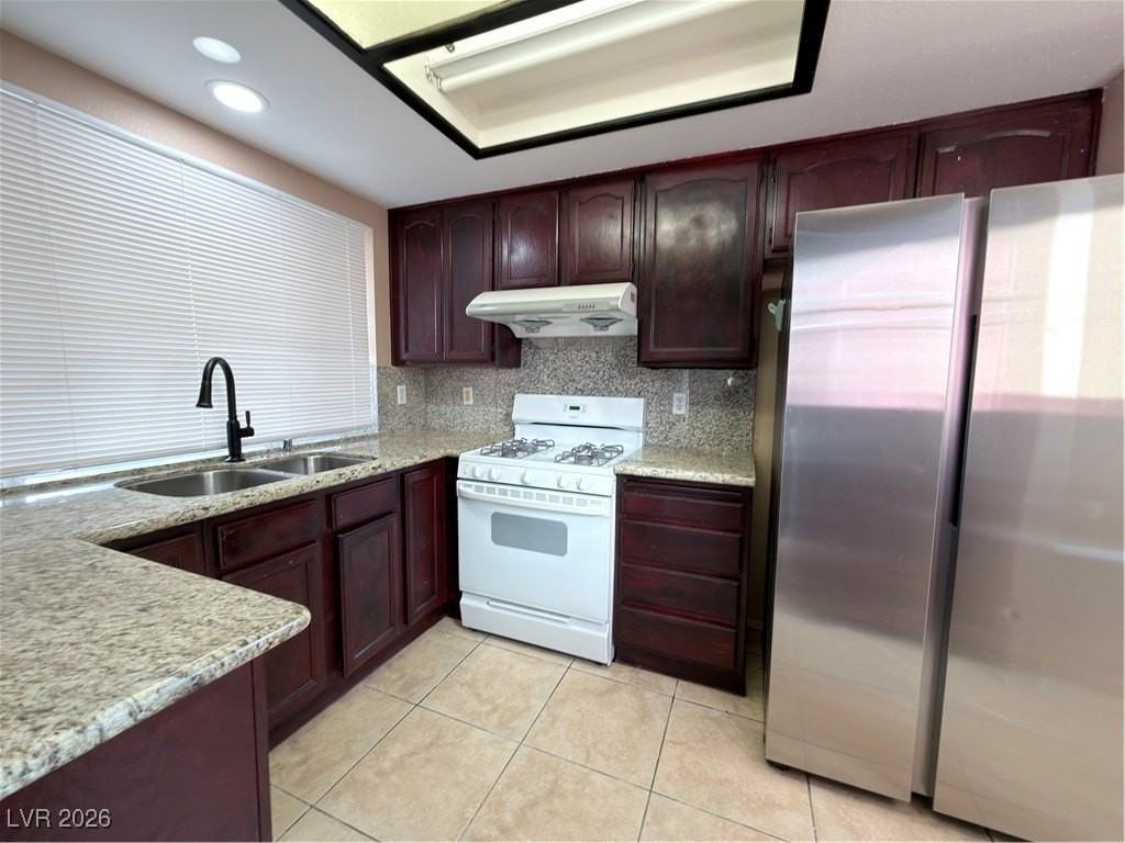 4417 Anatone Dr - Photo 4 of 16