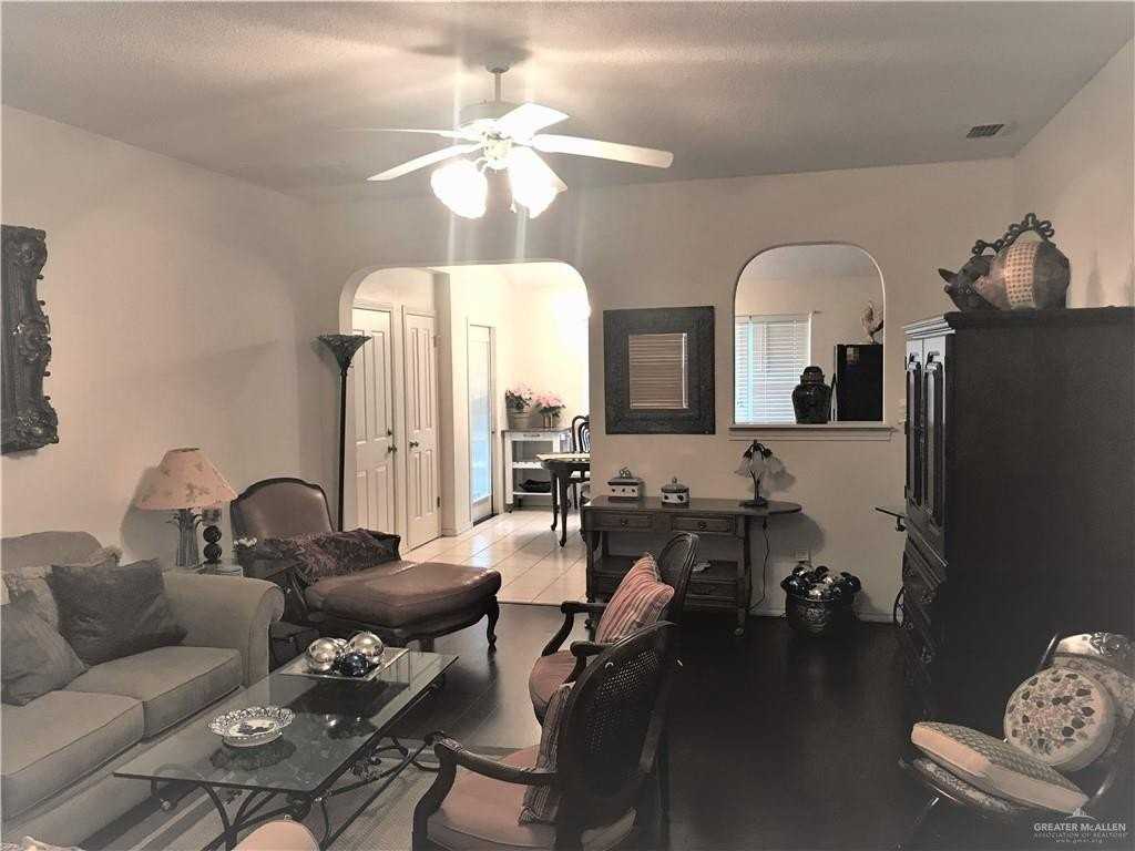 2716 N 41st St - Photo 7 of 35