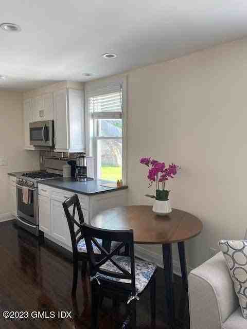 60 Oak Ridge St #2N - Photo 4 of 14