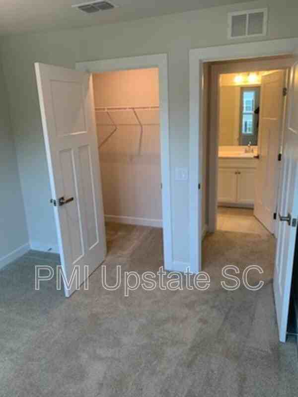 413 Camarillo Ln - Photo 4 of 8