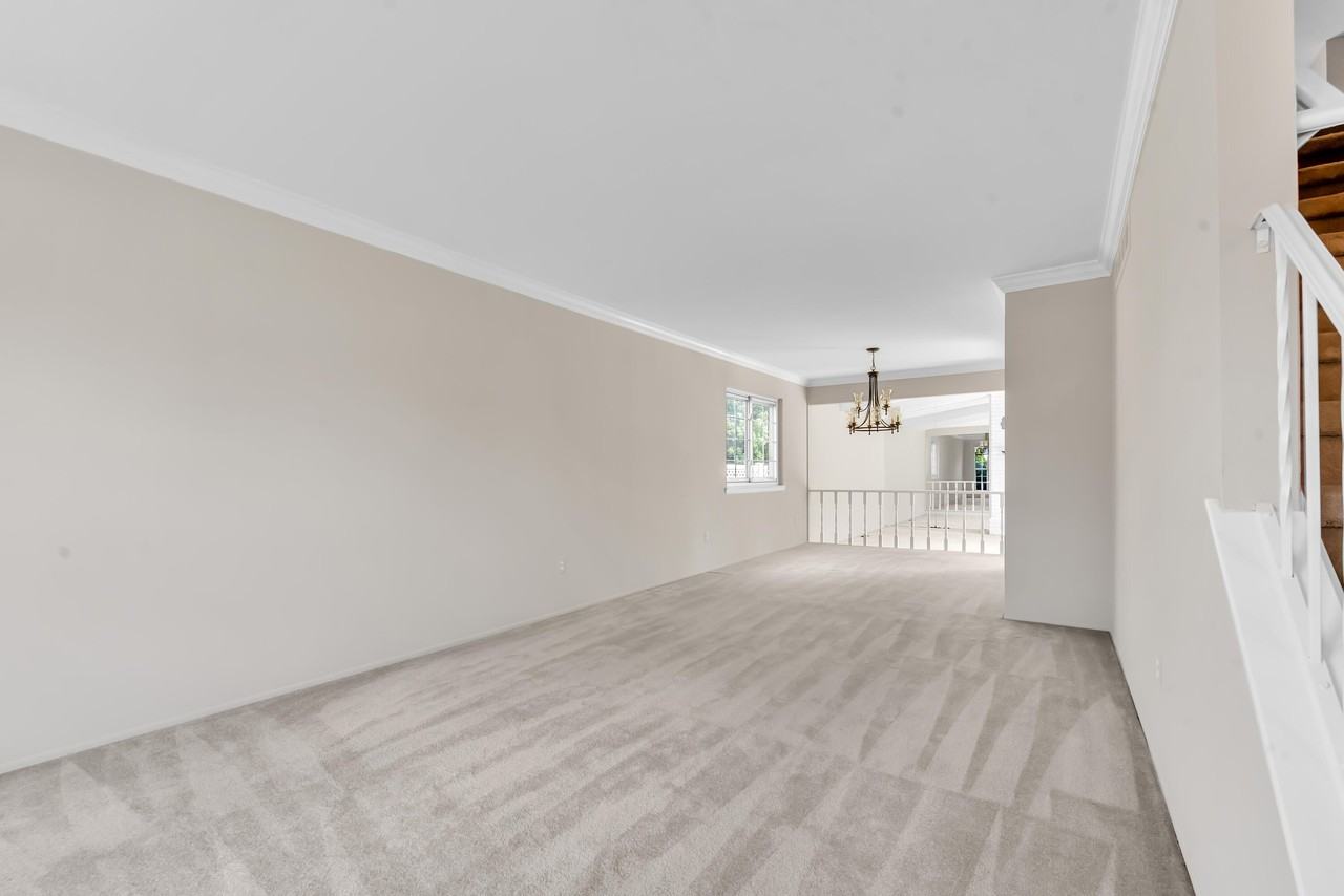 197 Kings Way - Photo 5 of 30