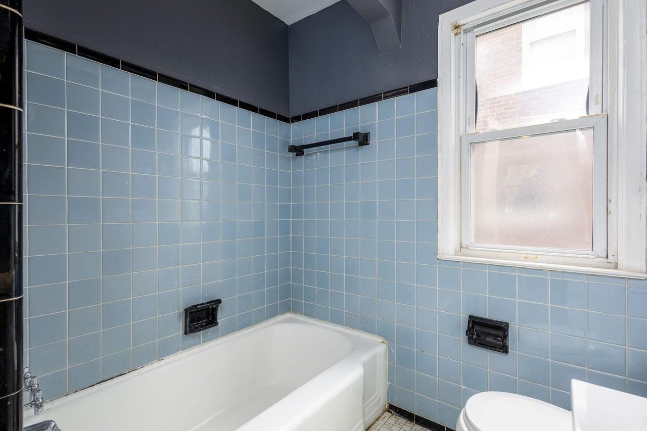 20267 Ashton Ave - Photo 4 of 15