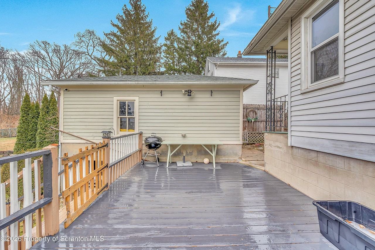 123 William St - Photo 3 of 22