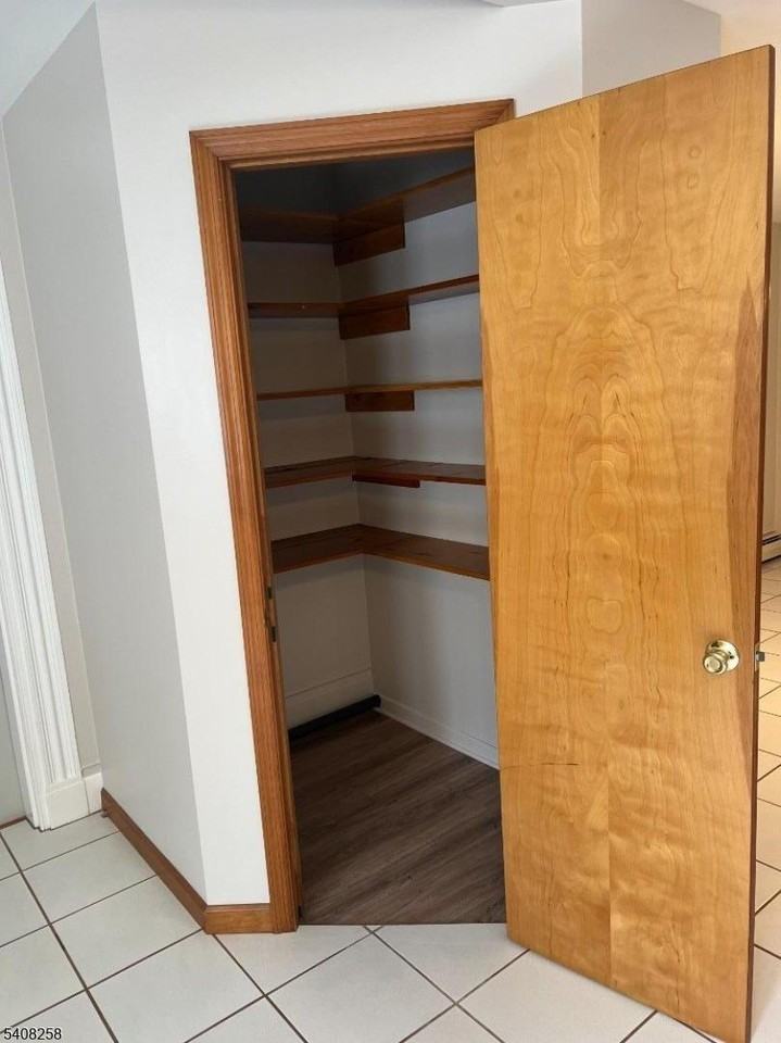 192 Market St #2 - Photo 4 of 17