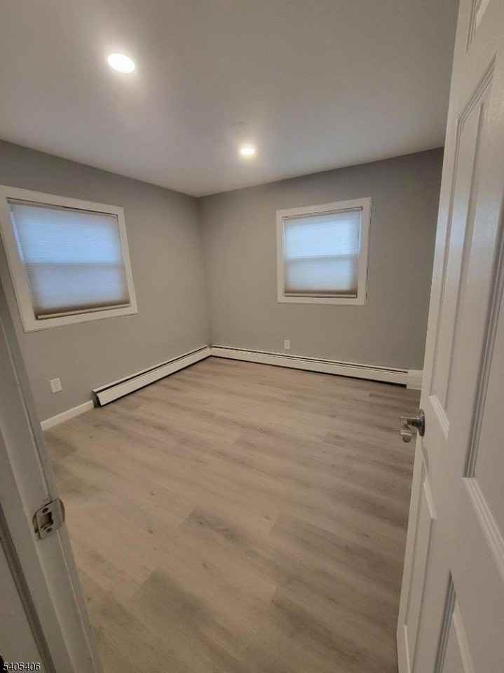 16 Beech Ct - Photo 7 of 14