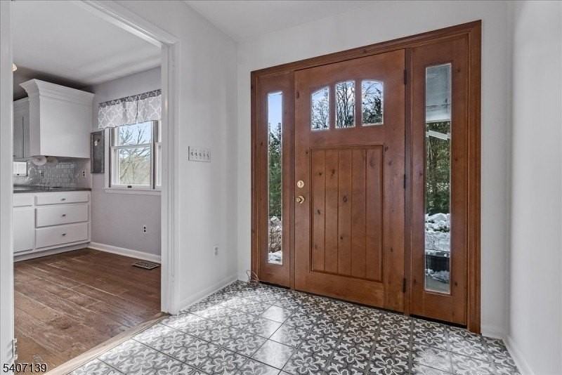 168 Mendham Rd E - Photo 2 of 24