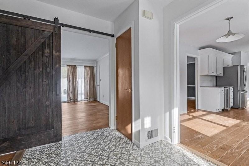 168 Mendham Rd E - Photo 4 of 24